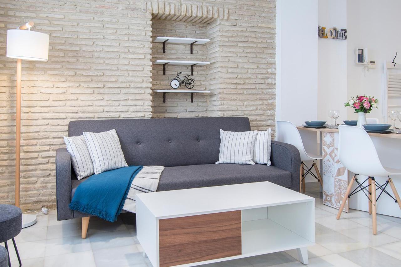 Riverside Triana Apartment Sevilla Kültér fotó